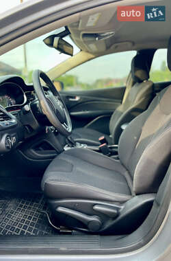 Седан Dodge Dart 2015 в 