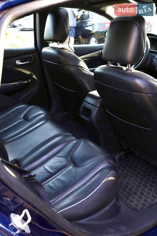 Седан Dodge Dart 2012 в Києві