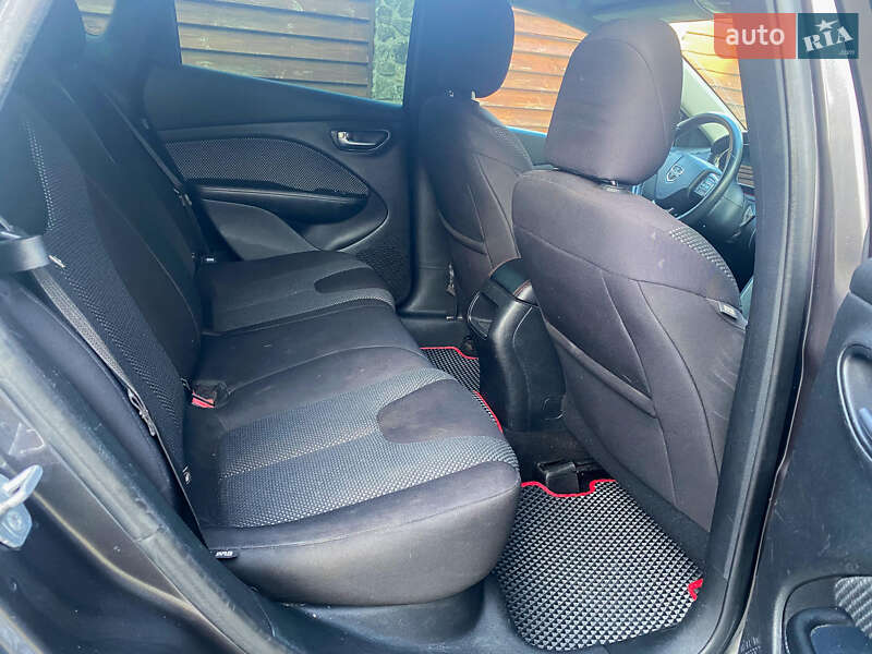 Седан Dodge Dart 2014 в Києві