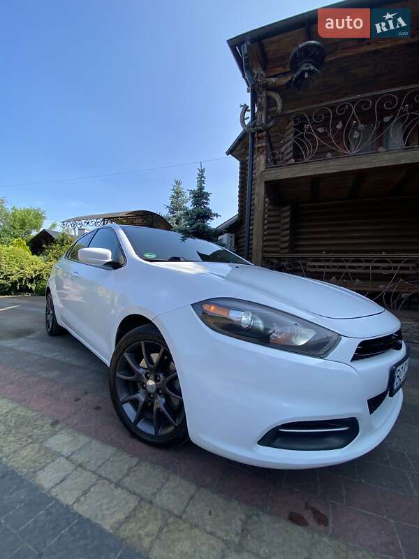 Седан Dodge Dart 2015 в Львові
