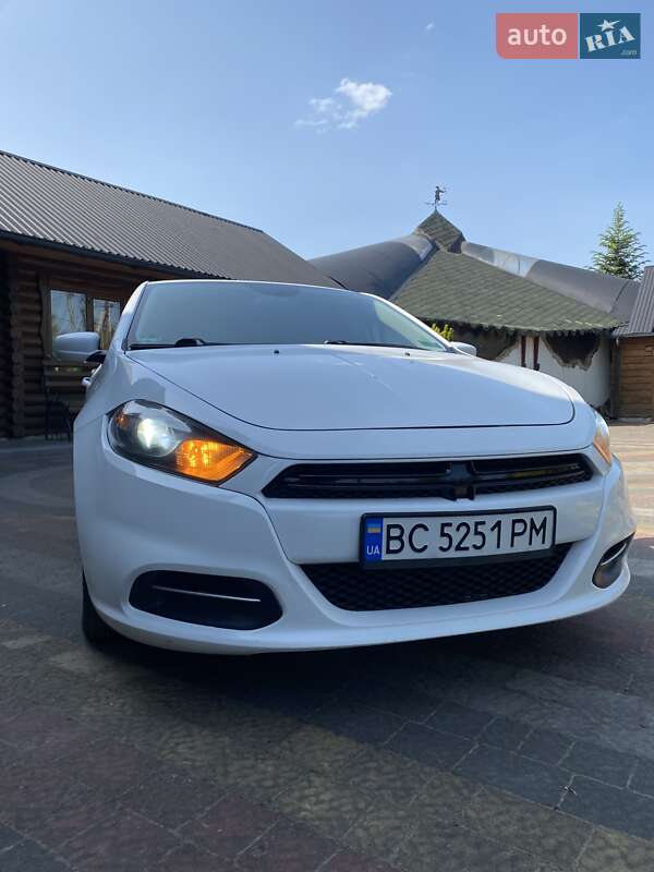 Седан Dodge Dart 2015 в Львові