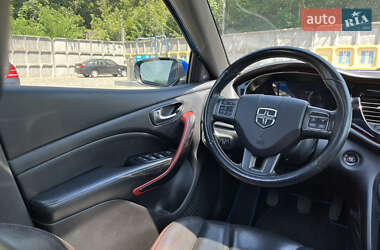 Седан Dodge Dart 2014 в 