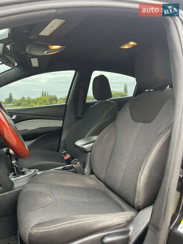 Седан Dodge Dart 2015 в Прилуках