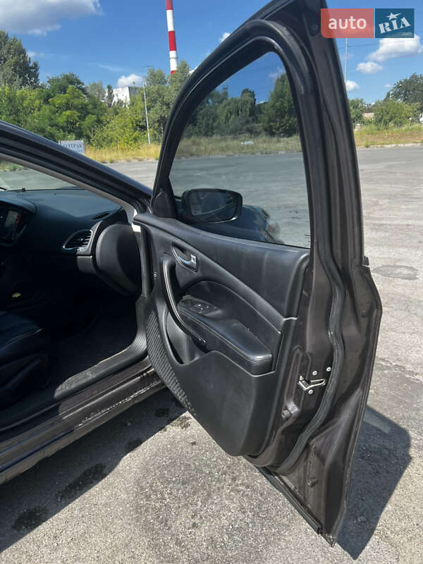 Седан Dodge Dart 2015 в Києві