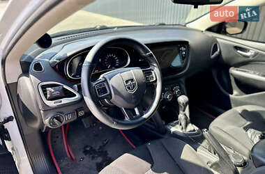 Седан Dodge Dart 2016 в 