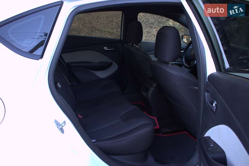 Седан Dodge Dart 2015 в Полтаве