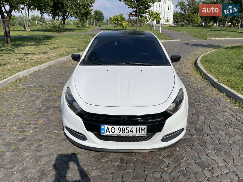 Седан Dodge Dart 2016 в 