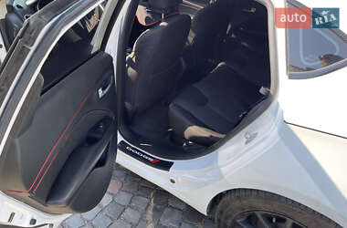 Седан Dodge Dart 2016 в 