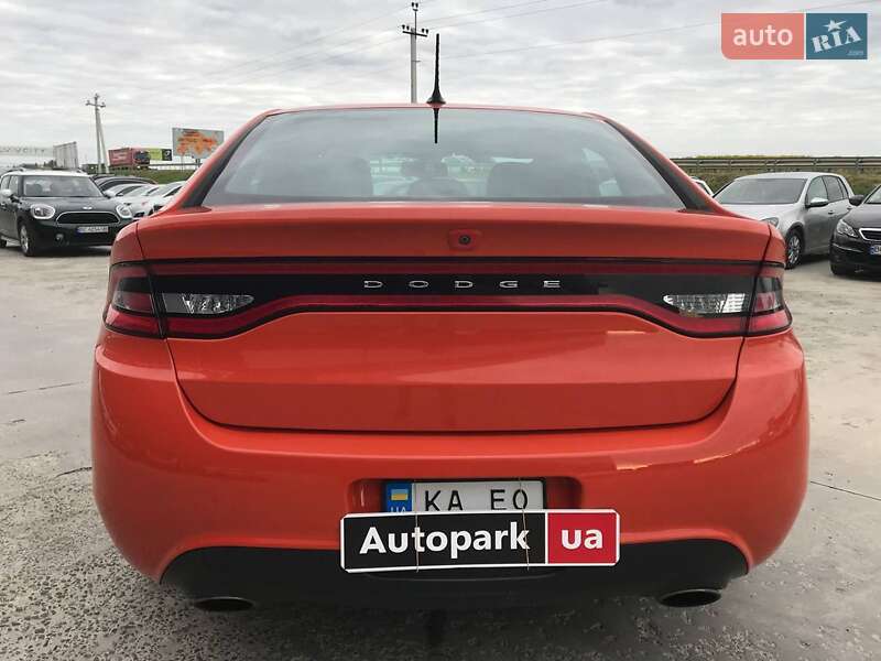 Седан Dodge Dart 2015 в Львове