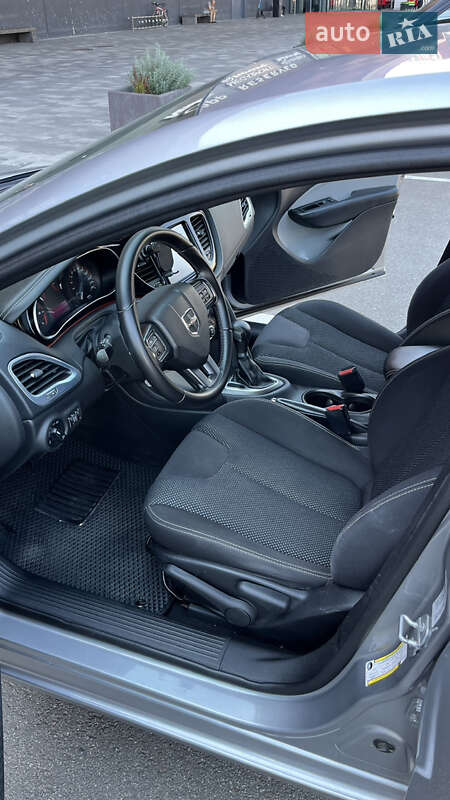 Седан Dodge Dart 2015 в Белогородке
