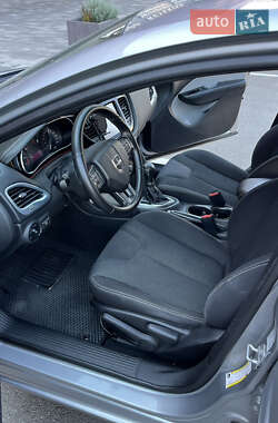 Седан Dodge Dart 2015 в 