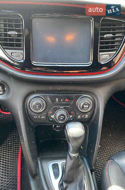 Седан Dodge Dart 2015 в 