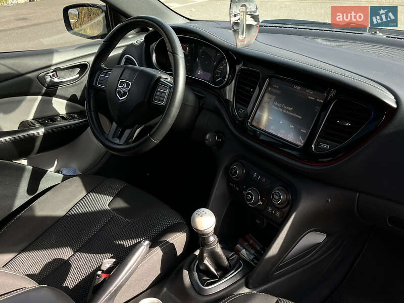 Седан Dodge Dart 2015 в Мені