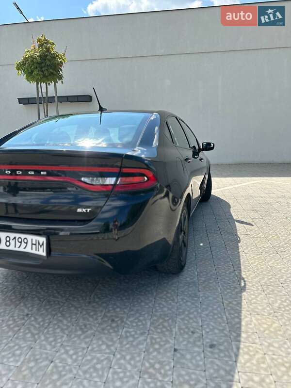 Седан Dodge Dart 2015 в Ужгороде