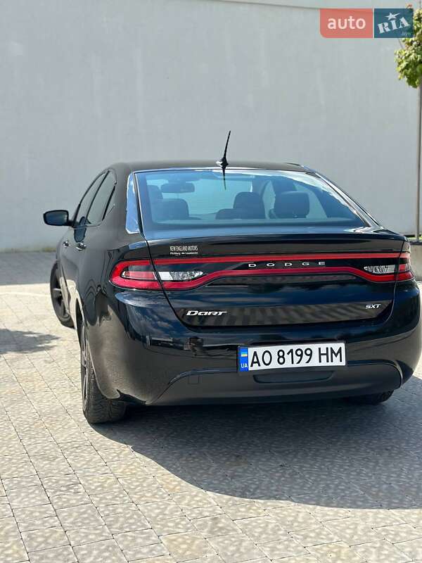 Седан Dodge Dart 2015 в Ужгороде