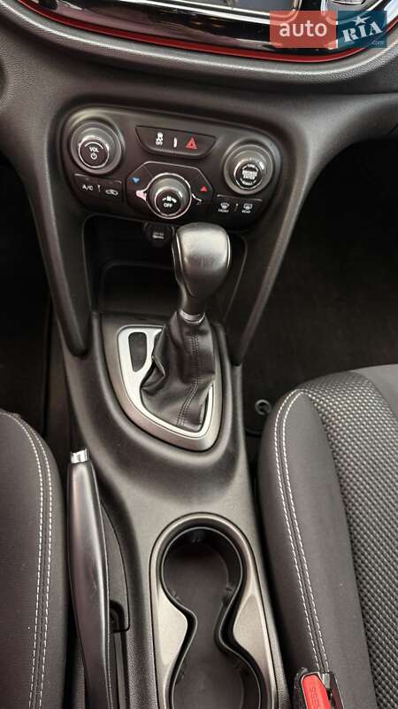 Седан Dodge Dart 2015 в Киеве фото 41 Седан Dodge Dart 2015 в Киеве