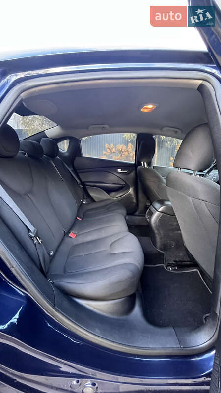 Седан Dodge Dart 2013 в Броварах