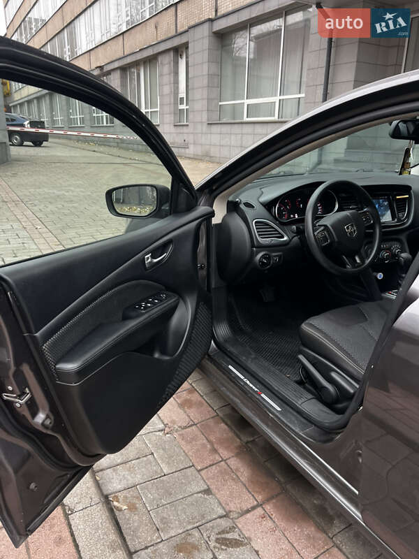 Седан Dodge Dart 2015 в Дніпрі
