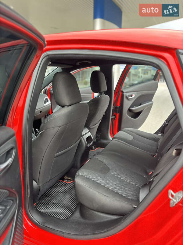 Седан Dodge Dart 2016 в Хмельницькому