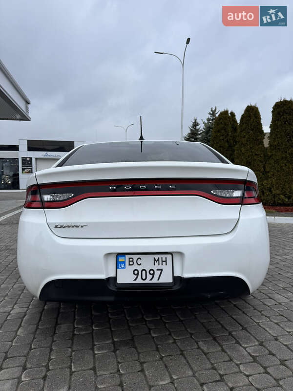 Седан Dodge Dart 2016 в Львове