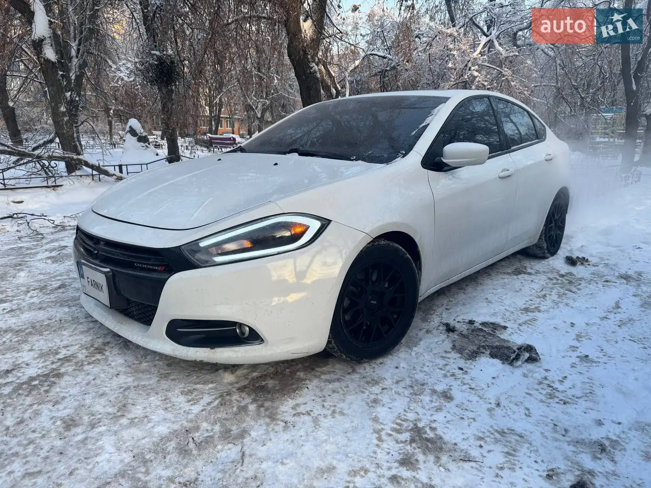 Вся ходова нова, два комплекти гуми, музика alpine, великий монітор, люк, підігрів сидінь, тонування вкруг, нова помпа, свічки, колодки, тормозні диски, амбієнт підсвітка салону і тд.