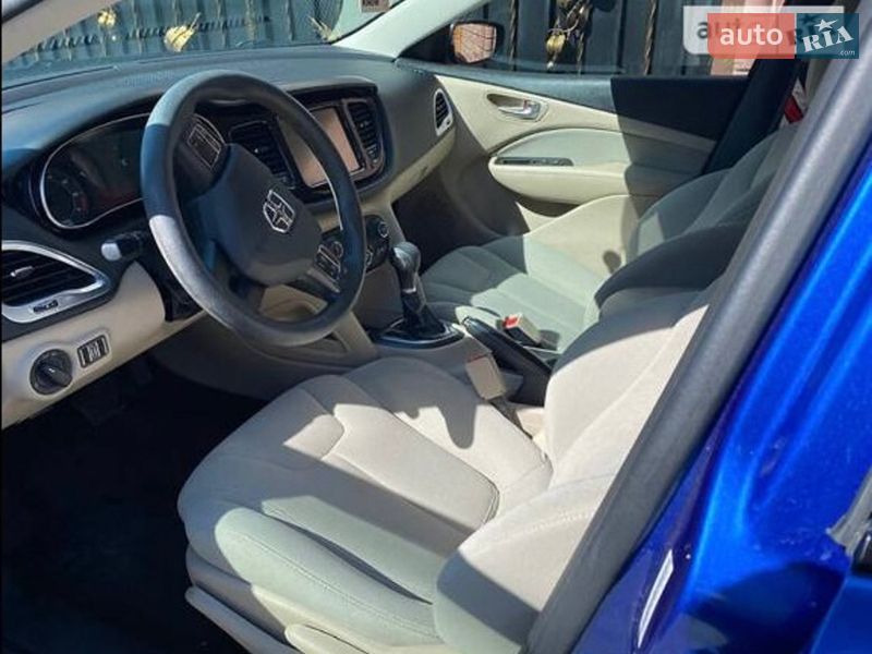 Седан Dodge Dart 2013 в Чернівцях