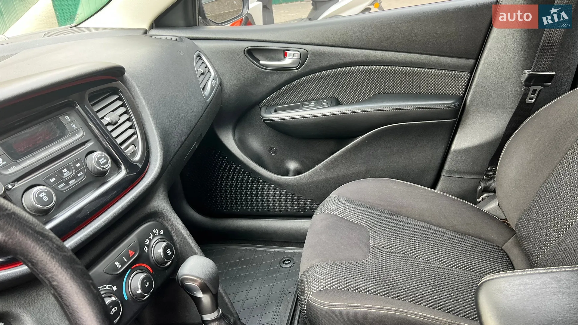 2015 Dodge Dart - мініатюра 19