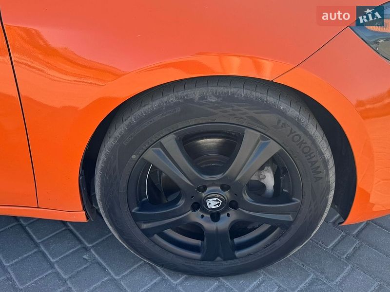 Седан Dodge Dart 2013 в Киеве