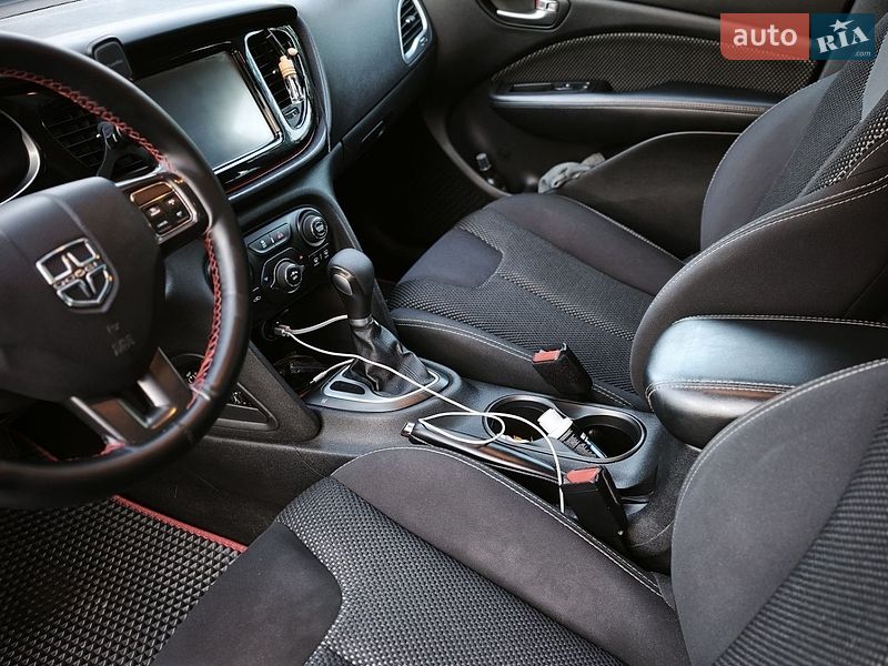 Седан Dodge Dart 2015 в Киеве