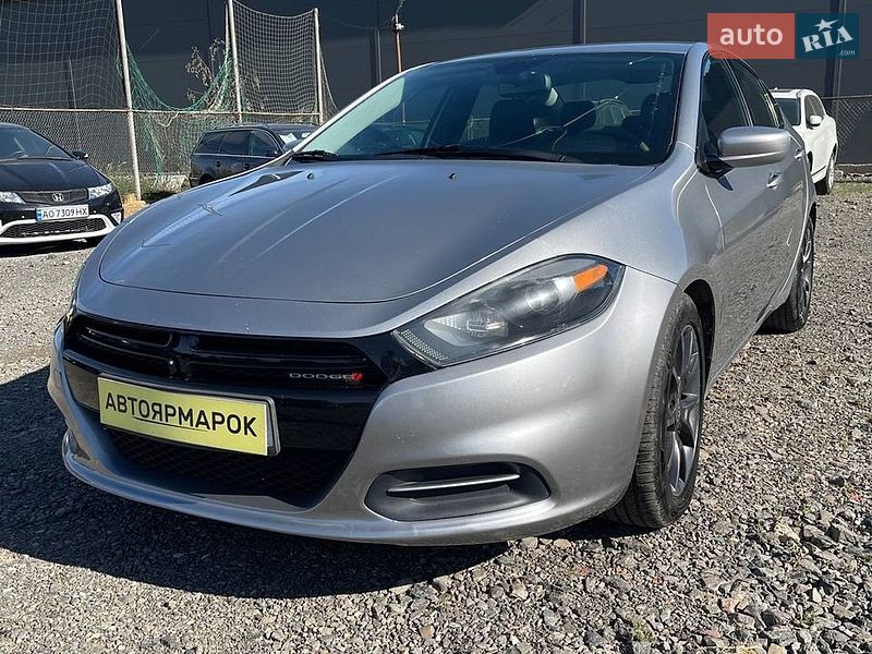 Седан Dodge Dart 2015 в Ужгороде