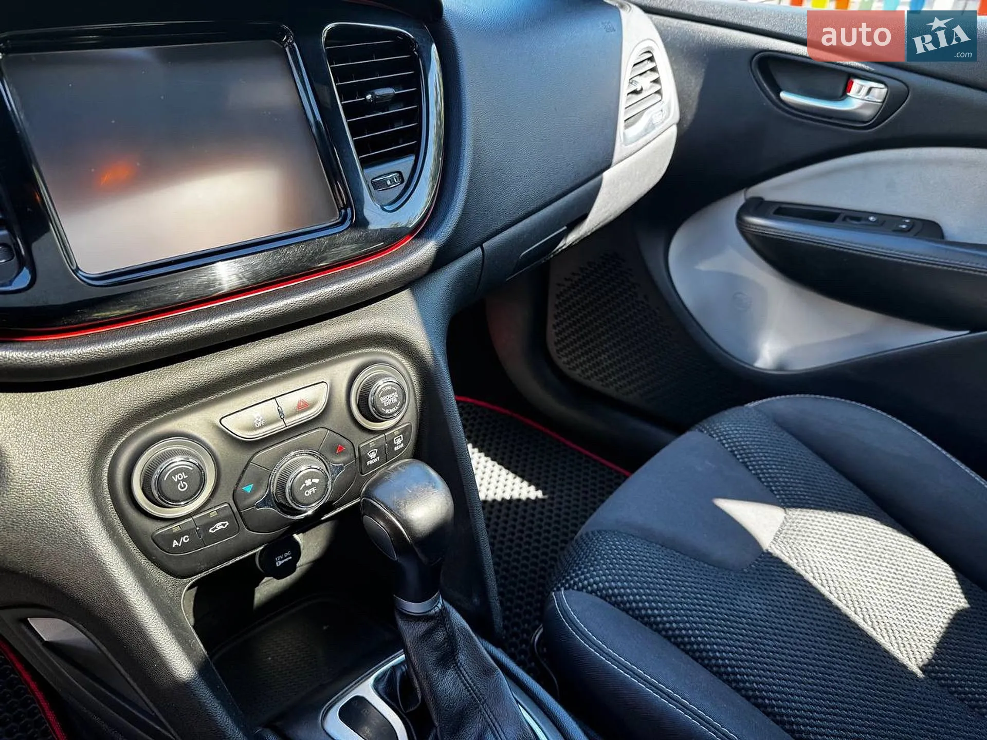 2015 Dodge Dart - мініатюра 6