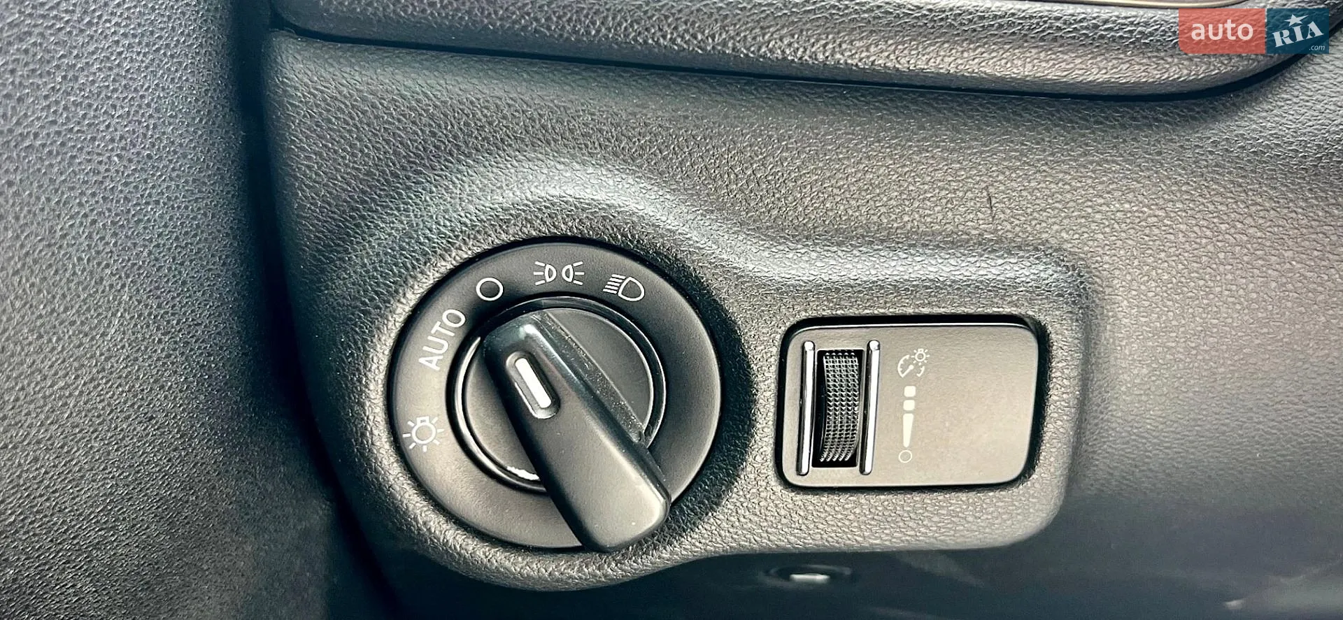 2015 Dodge Dart - мініатюра 18