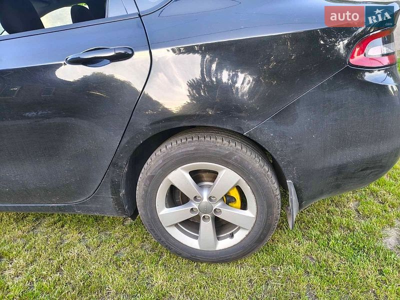 Седан Dodge Dart 2015 в Черкасах