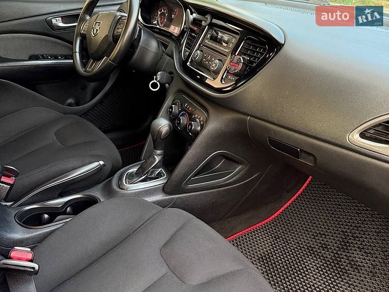 Седан Dodge Dart 2013 в Чернигове