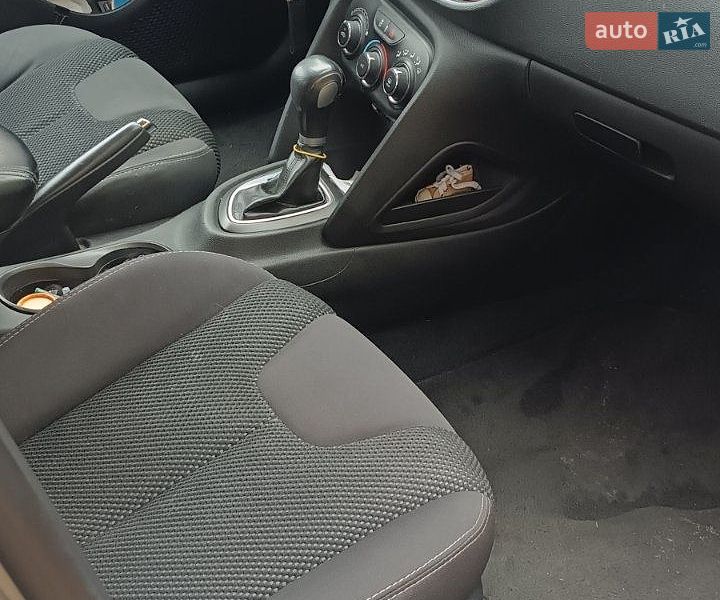 Седан Dodge Dart 2015 в Киеве