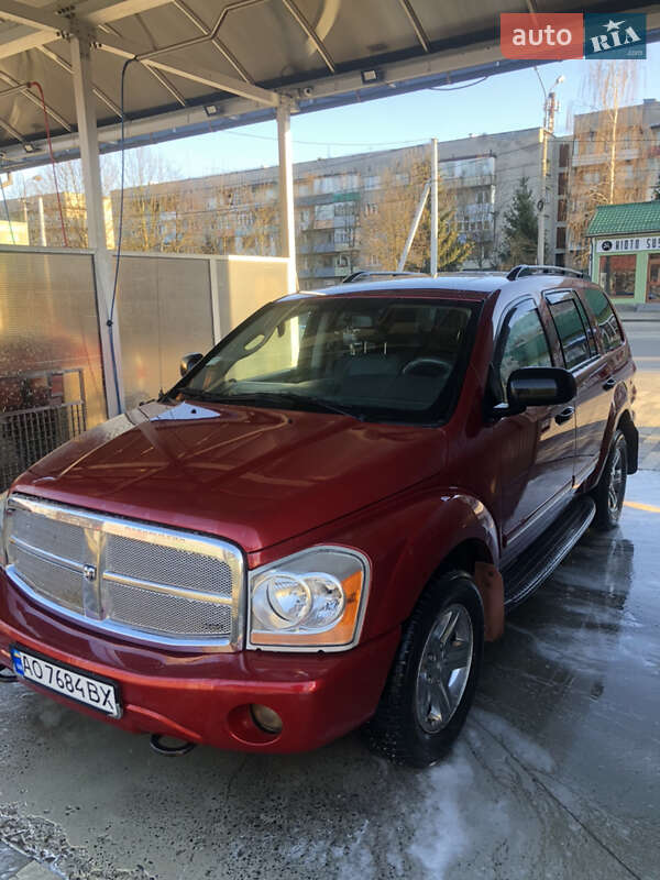 Позашляховик / Кросовер Dodge Durango 2006 в Сваляві