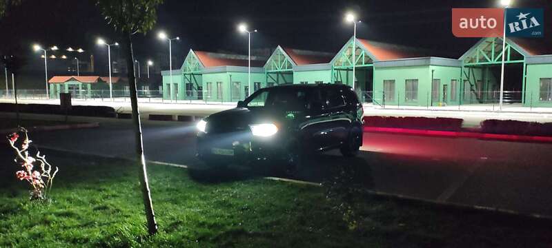 Позашляховик / Кросовер Dodge Durango 2017 в Ірпені