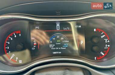Внедорожник / Кроссовер Dodge Durango 2014 в 