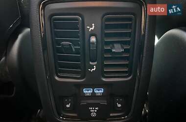 Позашляховик / Кросовер Dodge Durango 2020 в 