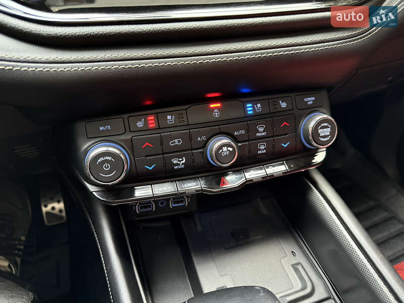 Внедорожник / Кроссовер Dodge Durango 2021 в Киеве