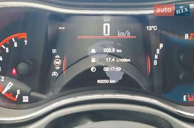 Внедорожник / Кроссовер Dodge Durango 2018 в 