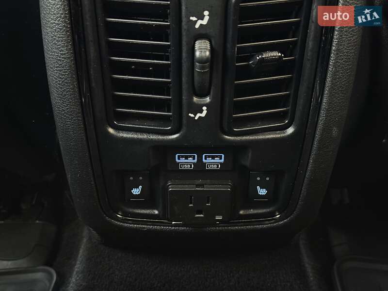 Позашляховик / Кросовер Dodge Durango 2019 в Києві фото 36 Позашляховик / Кросовер Dodge Durango 2019 в Києві