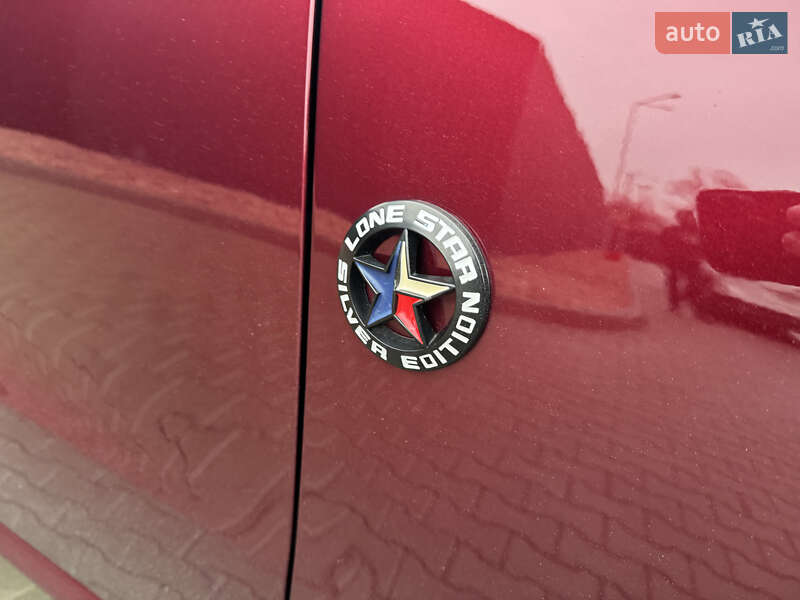 Внедорожник / Кроссовер Dodge Durango 2017 в Киеве