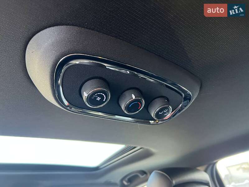 Позашляховик / Кросовер Dodge Durango 2017 в Івано-Франківську фото 24 Позашляховик / Кросовер Dodge Durango 2017 в Івано-Франківську