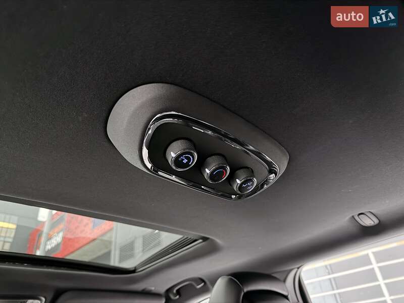 Внедорожник / Кроссовер Dodge Durango 2017 в Киеве фото 45 Внедорожник / Кроссовер Dodge Durango 2017 в Киеве