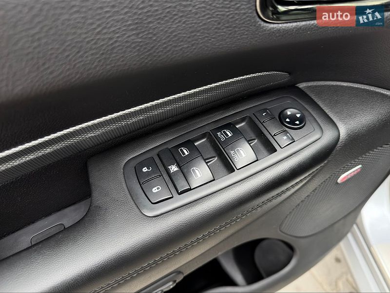 Позашляховик / Кросовер Dodge Durango 2018 в Києві