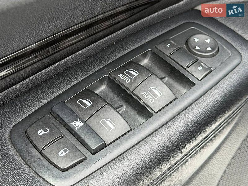 Внедорожник / Кроссовер Dodge Durango 2016 в Киеве