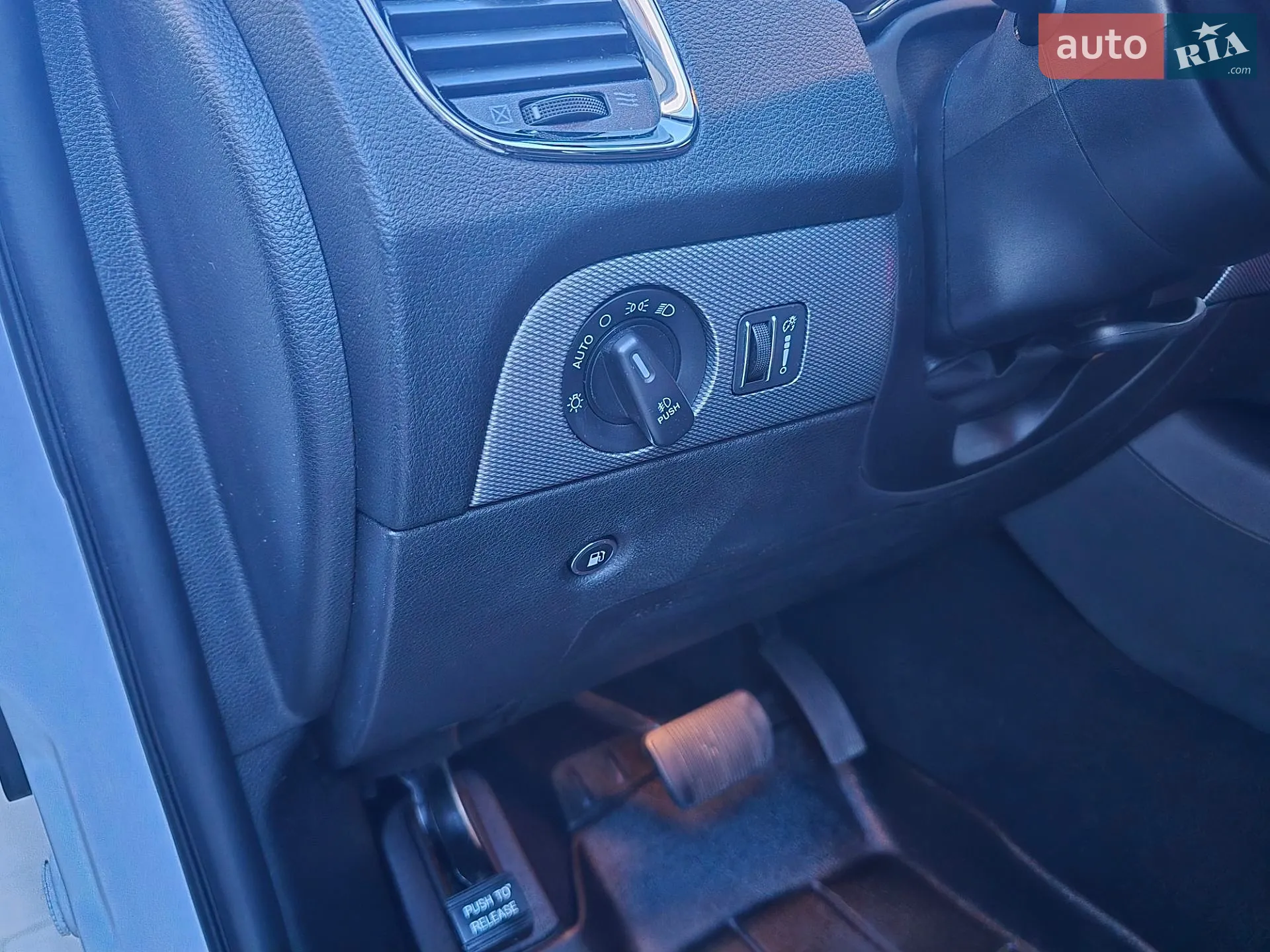 2019 Dodge Durango - мініатюра 42