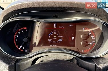 Внедорожник / Кроссовер Dodge Durango 2014 в Ирпене