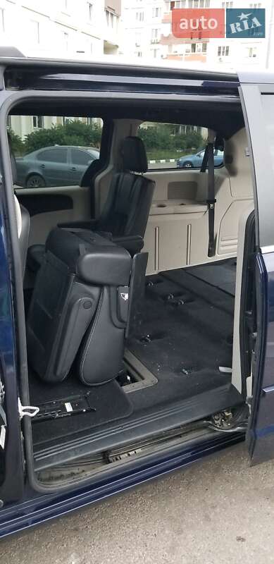 Минивэн Dodge Grand Caravan 2017 в Львове